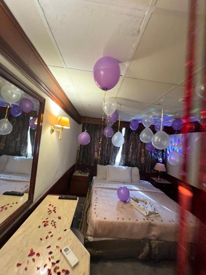 Mimi Queen Nile Cruise &diamondhotel Botel